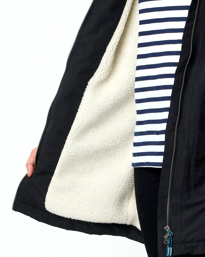 Hestia Coat in Black