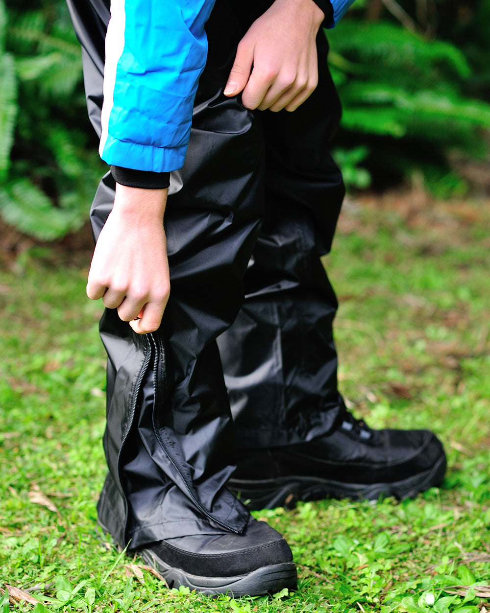 Marmot PreCip Kids' Waterproof Rain/Hiking Pant, Black, Small : :  Clothing, Shoes & Accessories