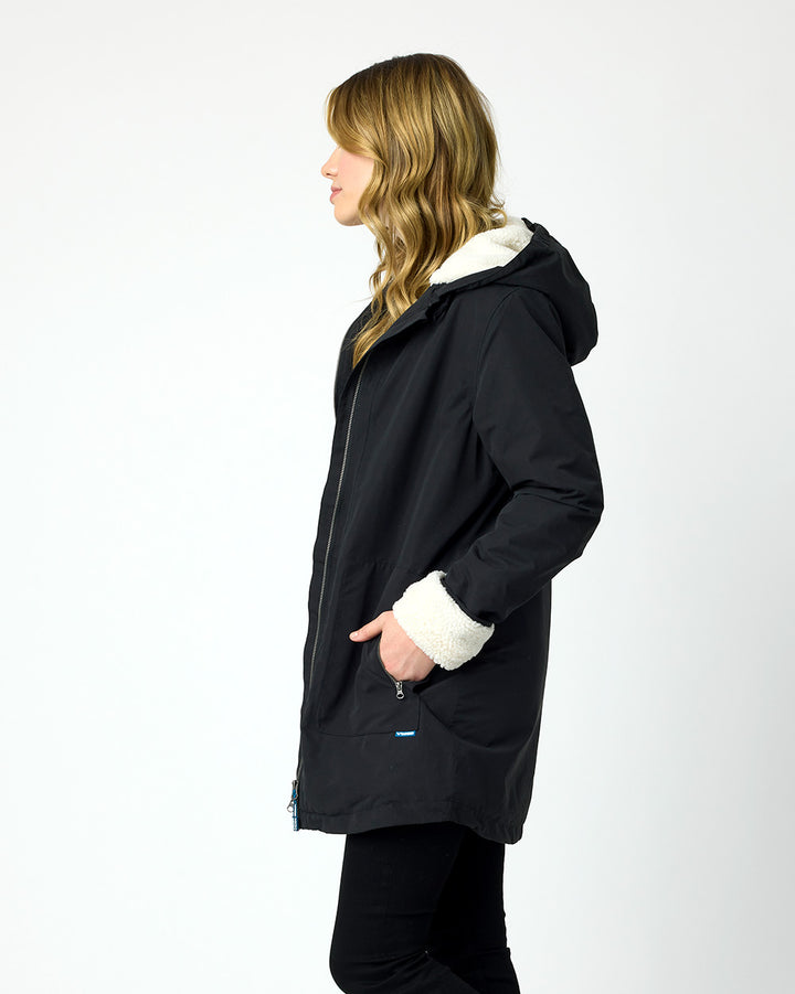 Hestia Coat in Black